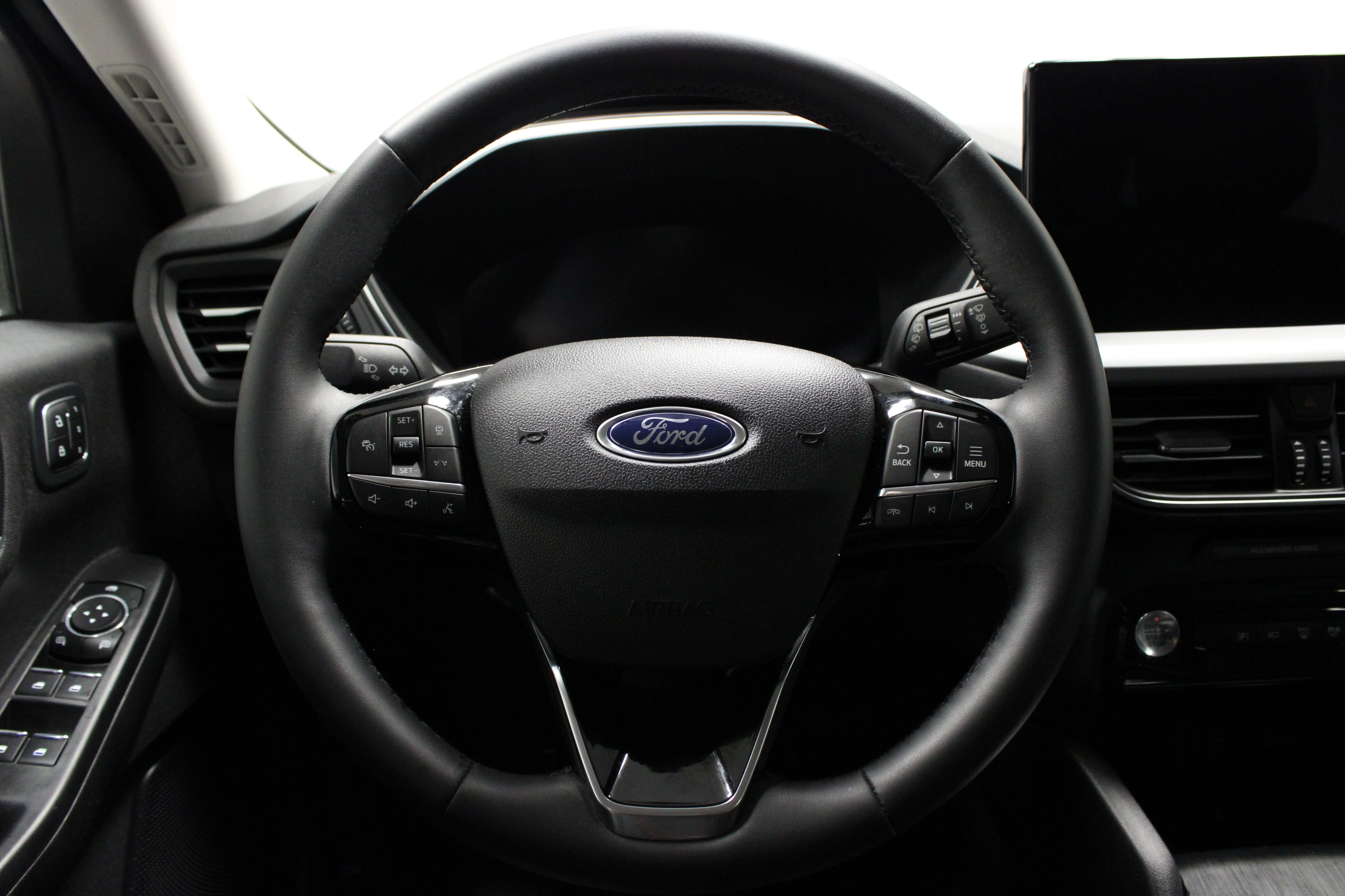 Used 2023 Gray Metallic Ford PHEV image 21