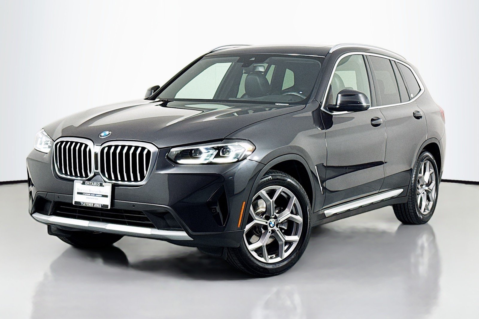 2023 BMW X3 sDrive30i's photo