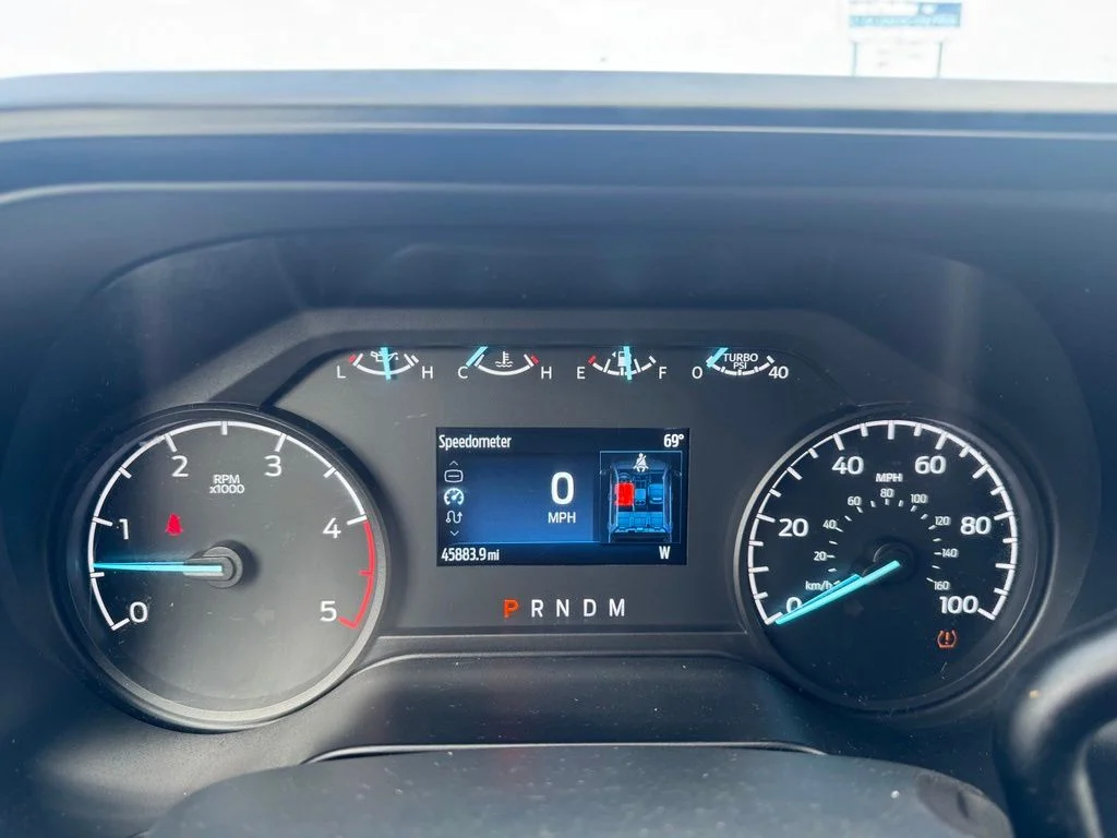 Certified Used 2025 Oxford White Ford XLT image 11