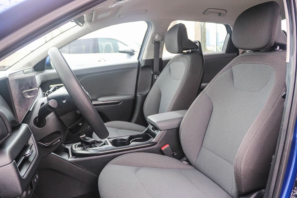 Used 2025 Blue Kia LXS image 17