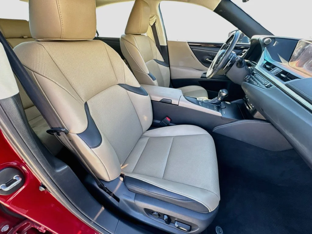 Used 2020 Red Lexus 350 image 35
