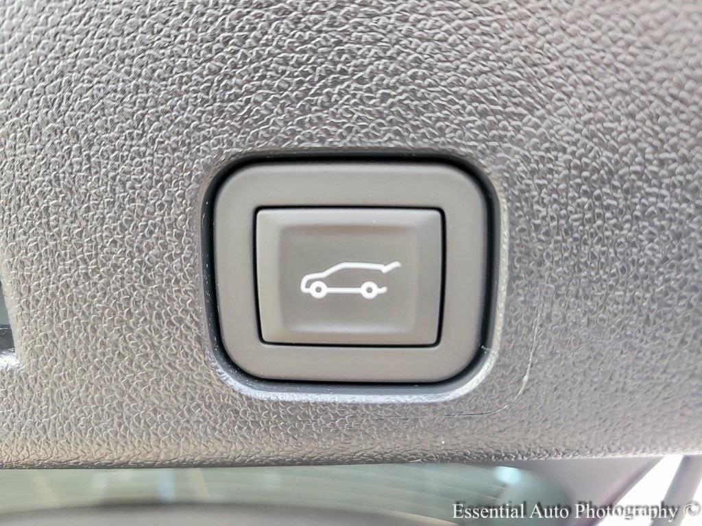 2026 GMC ACADIA - Image 18