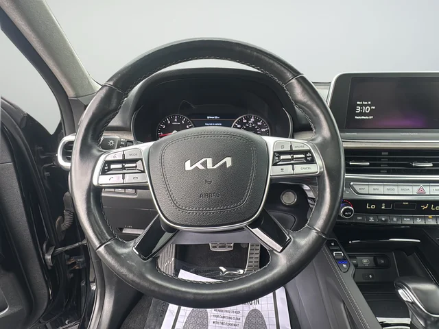 Used 2022 Black Kia SX image 32