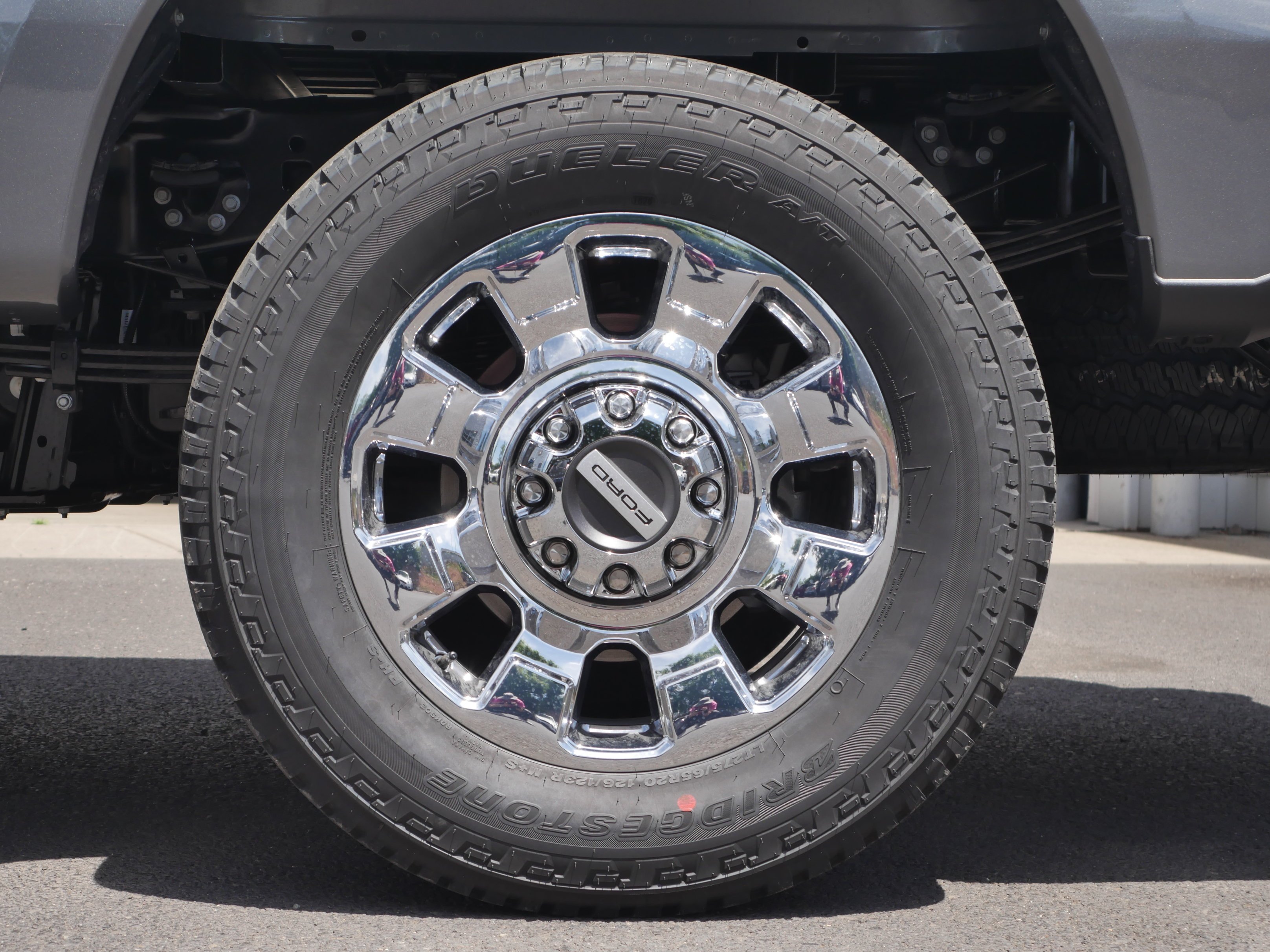 New 2026 Carbonized Gray Metallic Ford F-350® Lariat® image 21