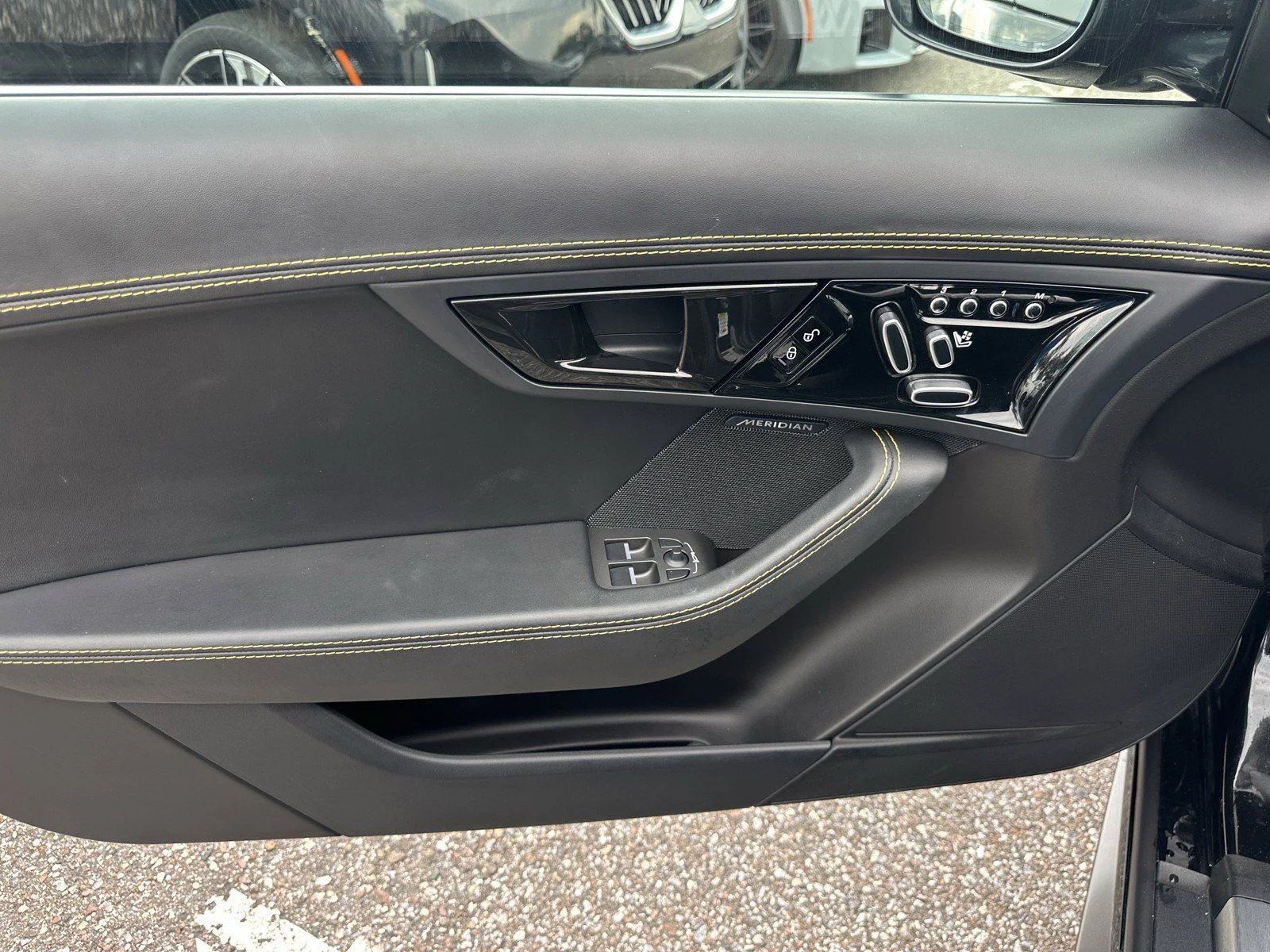 Used 2018 Black Jaguar 400 Sport image 16
