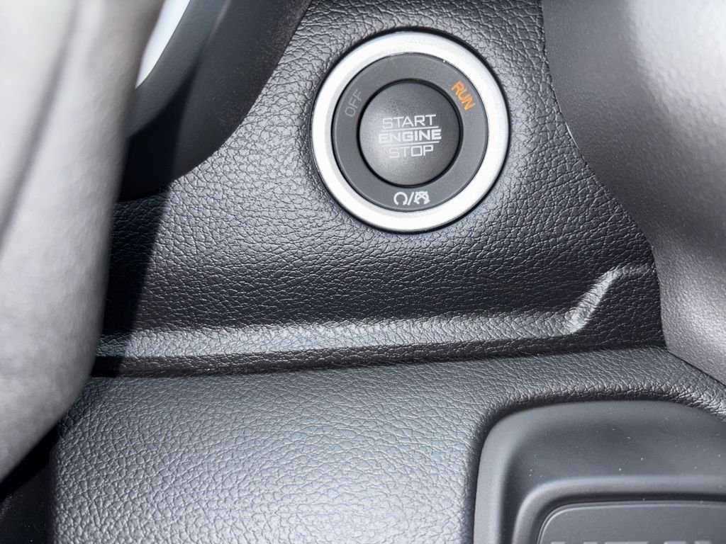 New 2026 Ceramic Gray Clear-Coat Exterior Paint RAM Laramie image 28