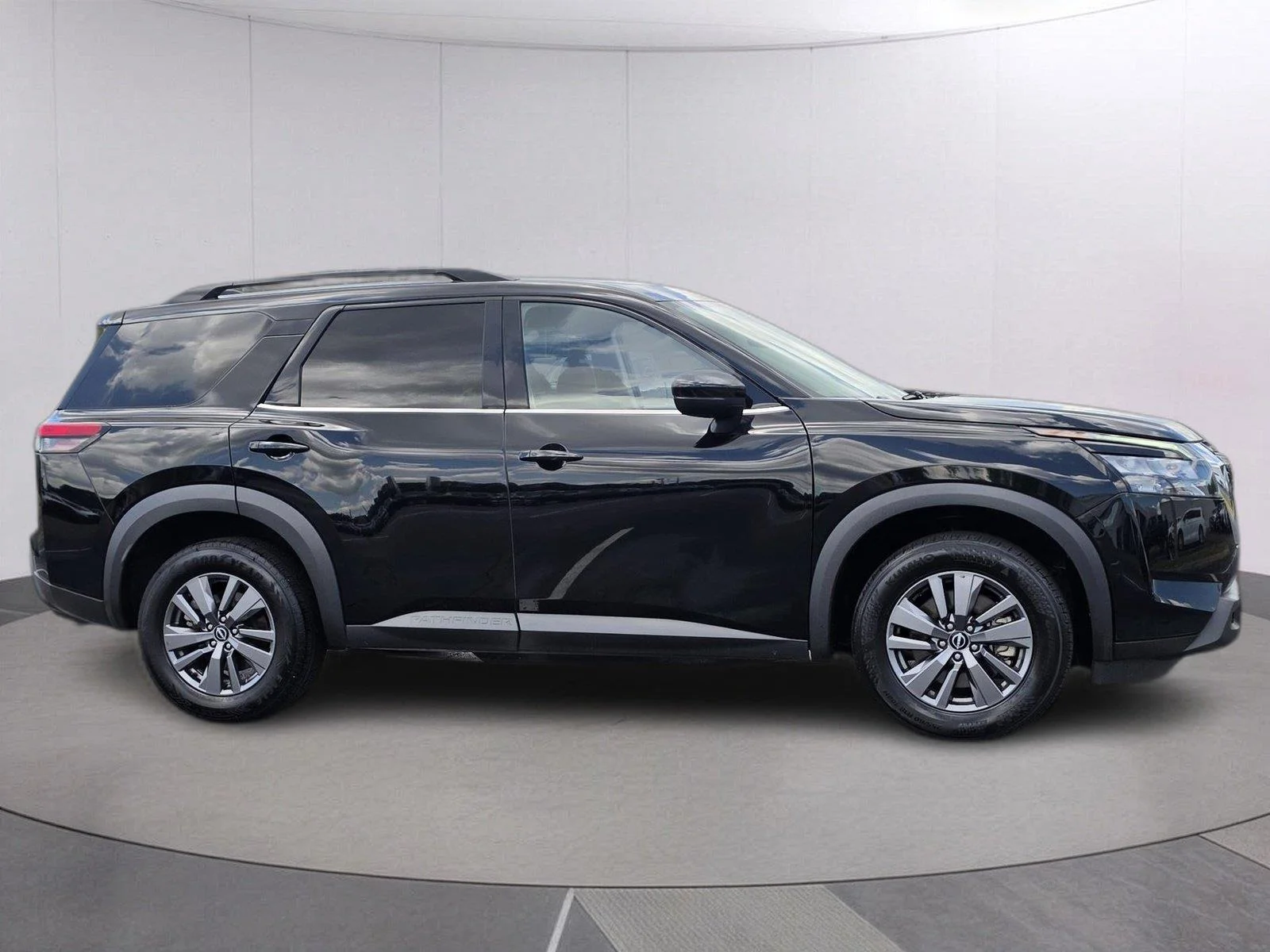 Used 2025 Super Black Nissan SV image 6