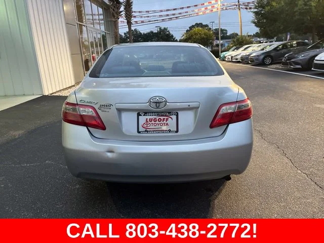 Used 2009 Silver Toyota  image 29