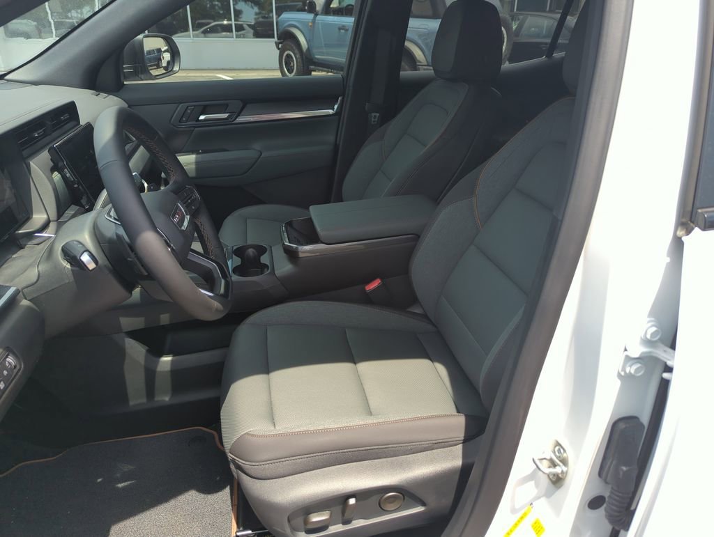 2026 GMC Terrain AT4 - Photo 11