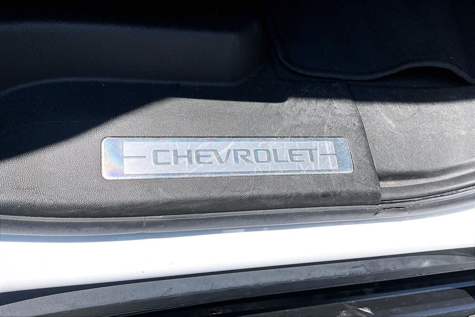 Used 2022 Summit White Chevrolet LT image 31