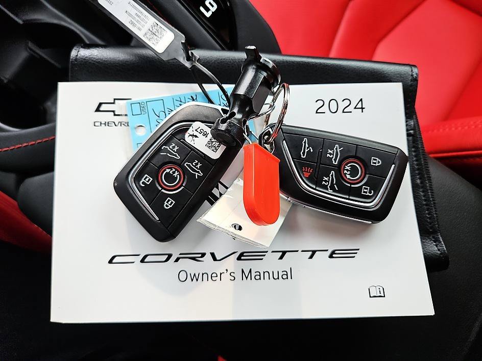 Used 2024 Arctic White Chevrolet 1LZ image 27