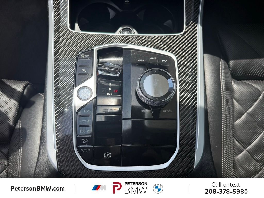 Used 2024 Alpine White BMW M60i image 25