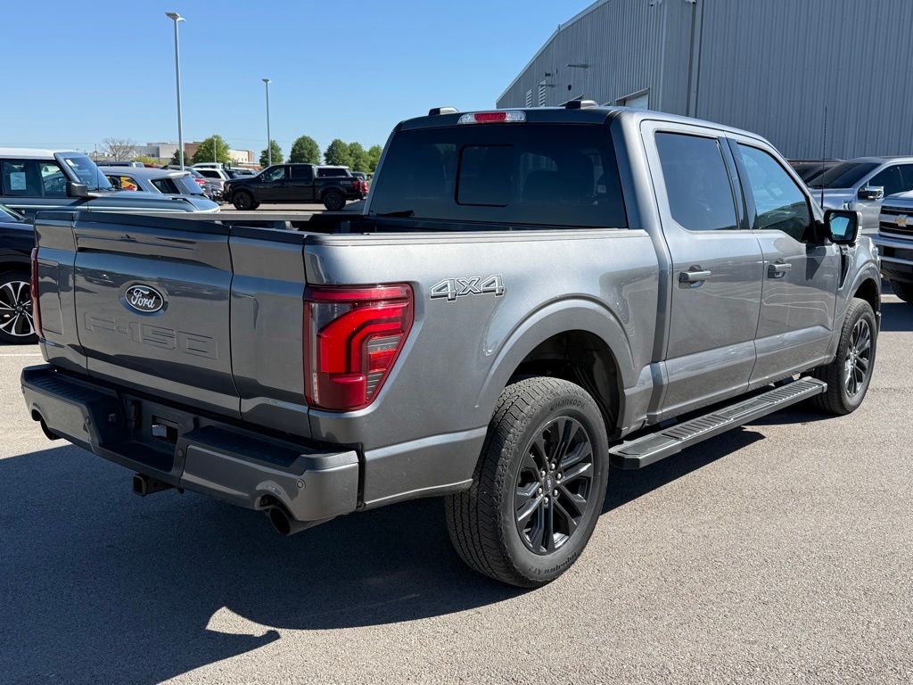 Used 2025 Carbonized Gray Metallic Ford Lariat image 17