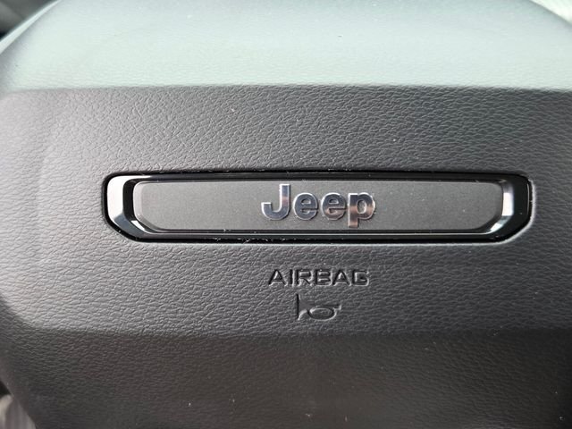 New 2026 Red Hot Pearl-Coat Exterior Paint Jeep Limited image 23