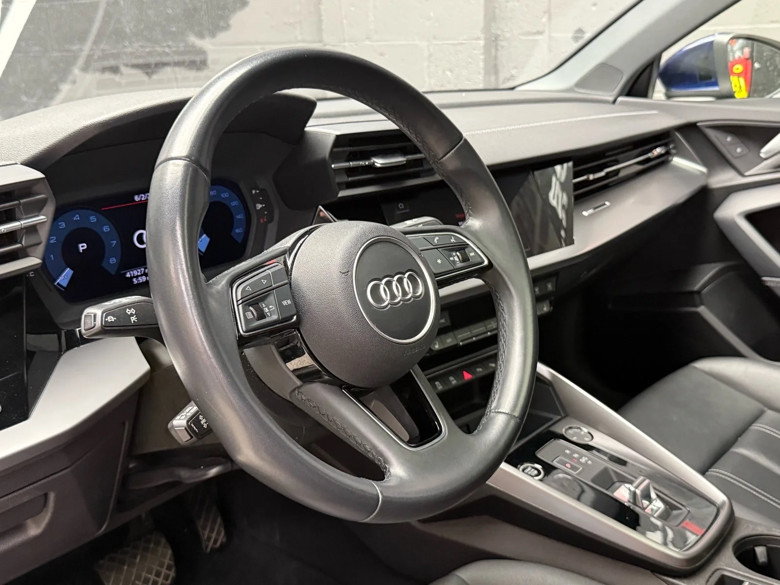 Used 2024 Navarra Blue Metallic (2d2d) Audi Premium 40 TFSI image 9