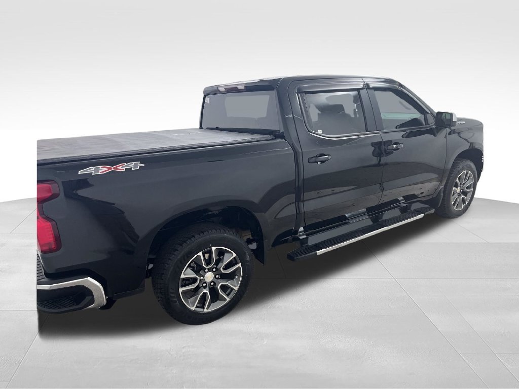 Used 2024 Black Chevrolet LT image 5