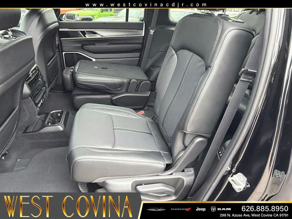 New 2026 High Gloss Black Jeep Limited Reserve image 33