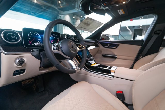 New 2026 Polar White Mercedes-Benz C 300 image 38