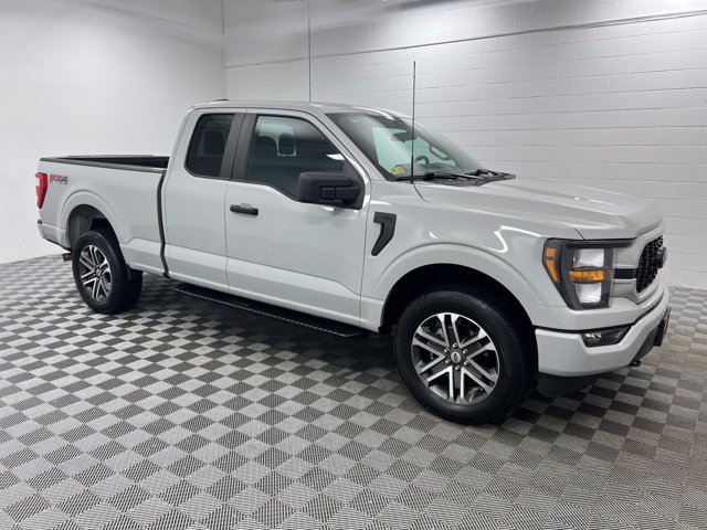 Used 2023 White Ford XL image 4