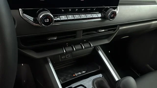 Used 2026 Sterling Gray Metallic Chevrolet Trail Boss image 30