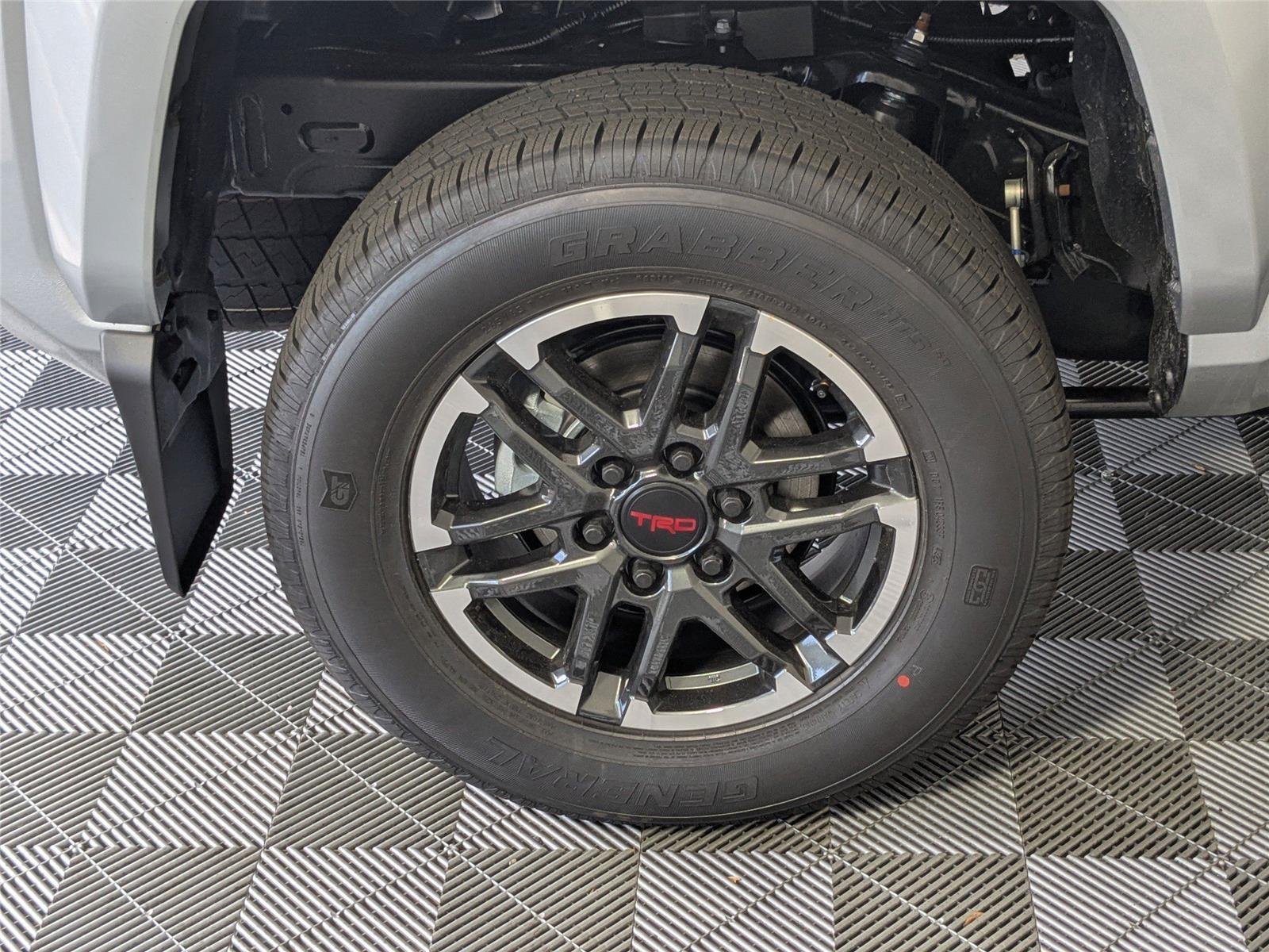 2026 Toyota Tacoma TRD Sport - Photo 8