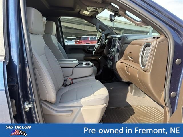 Used 2022 Northsky Blue Metallic Chevrolet LT image 17