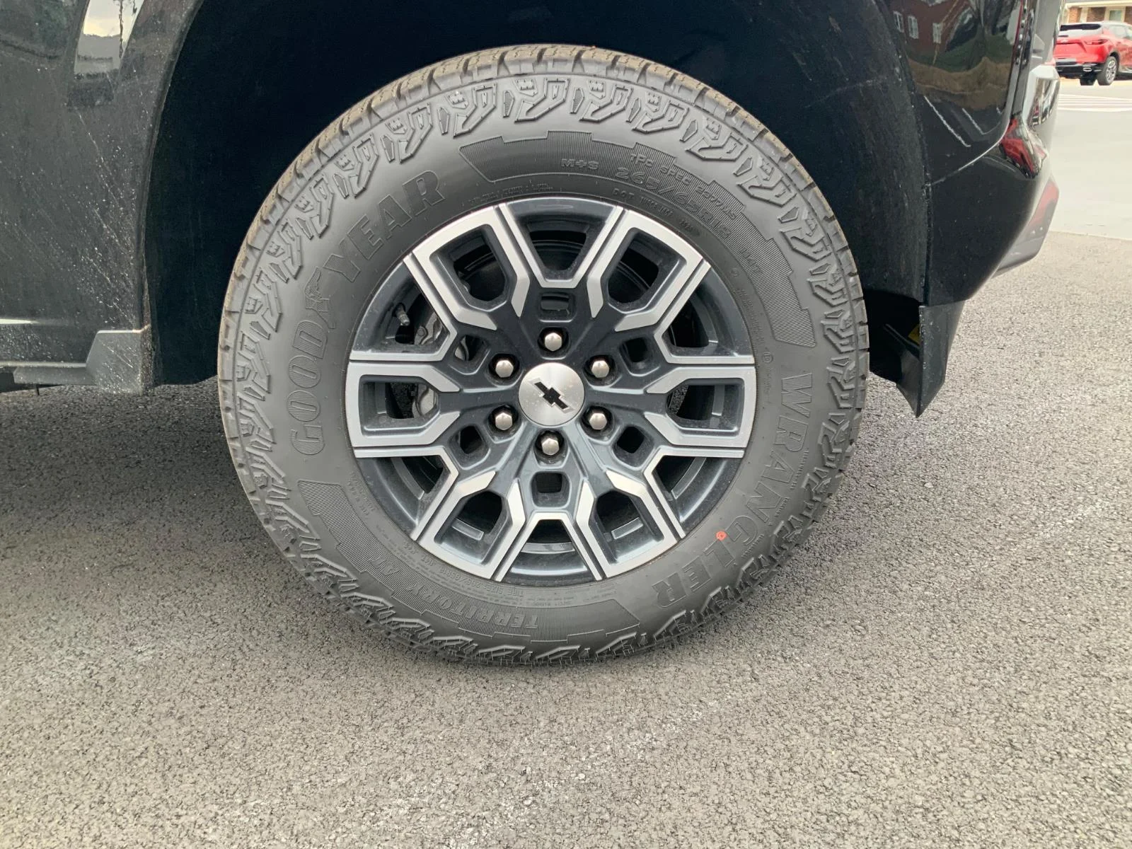 2026 Chevrolet Colorado Z71 - Photo 9
