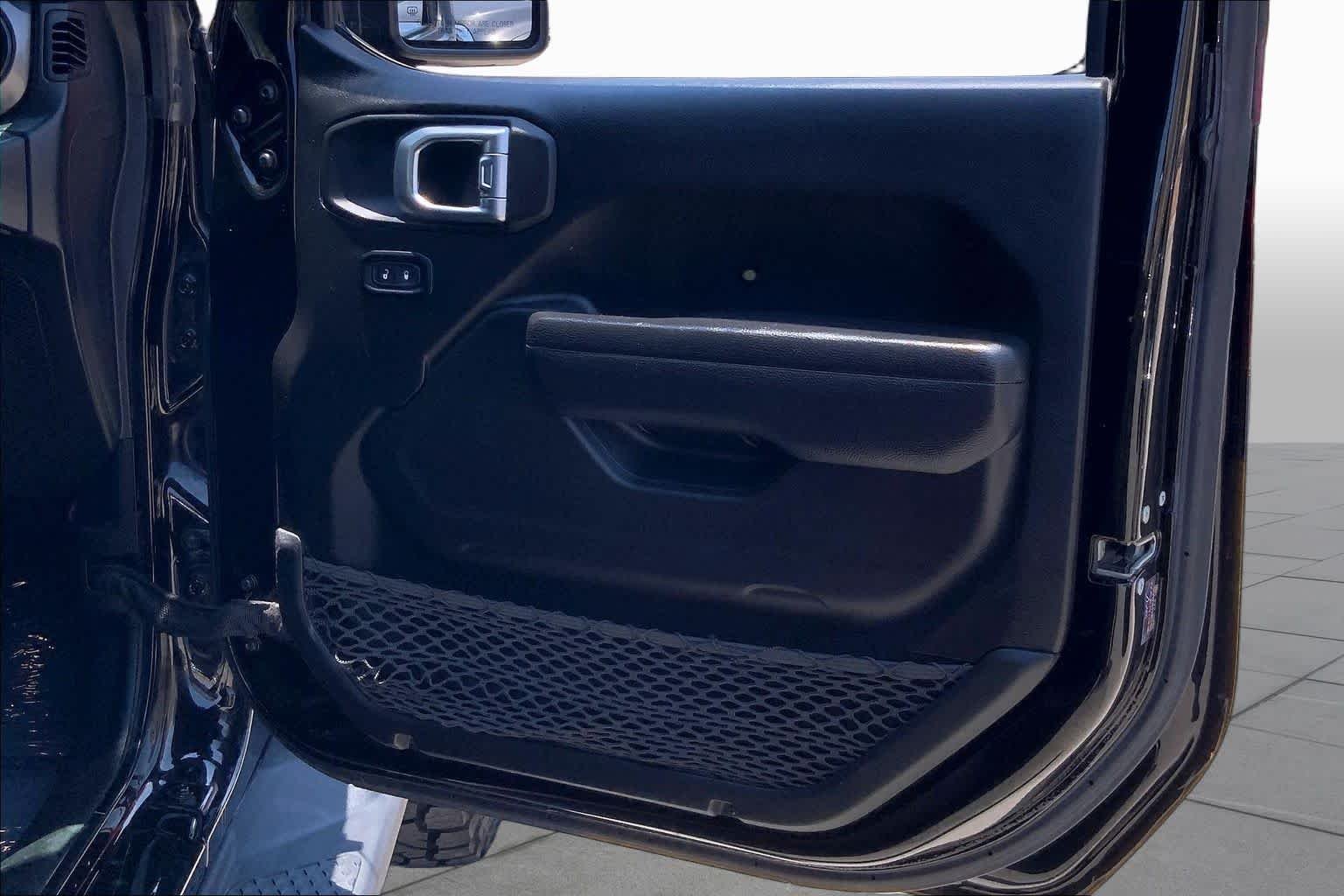 Used 2022 Black Clearcoat Jeep Texas Trail image 21