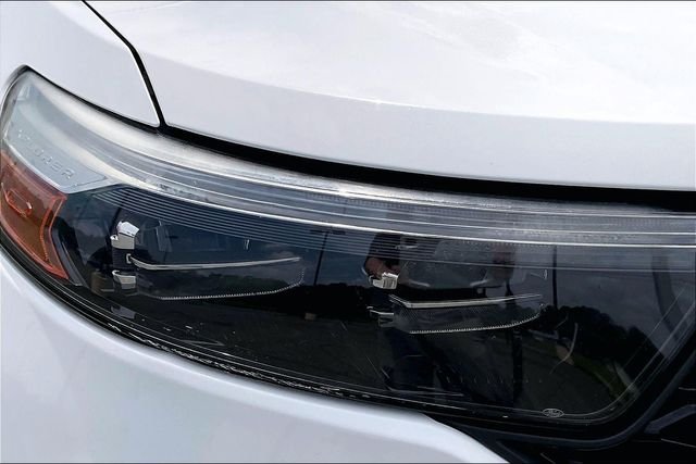 Used 2022 Star White Ford ST image 29