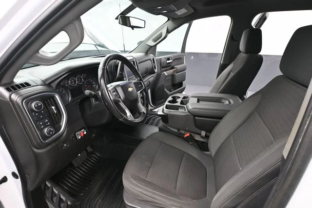 Used 2021 White Chevrolet LT image 17