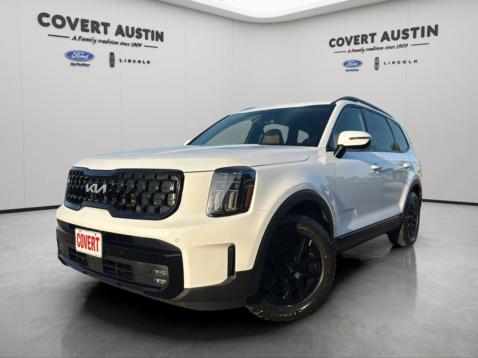 Used 2024 White Kia SX-Prestige X-Pro image 1