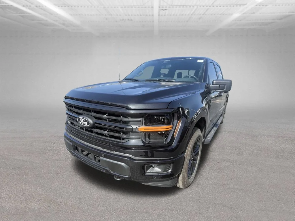 New 2026 Agate Black Metallic Ford XLT image 9