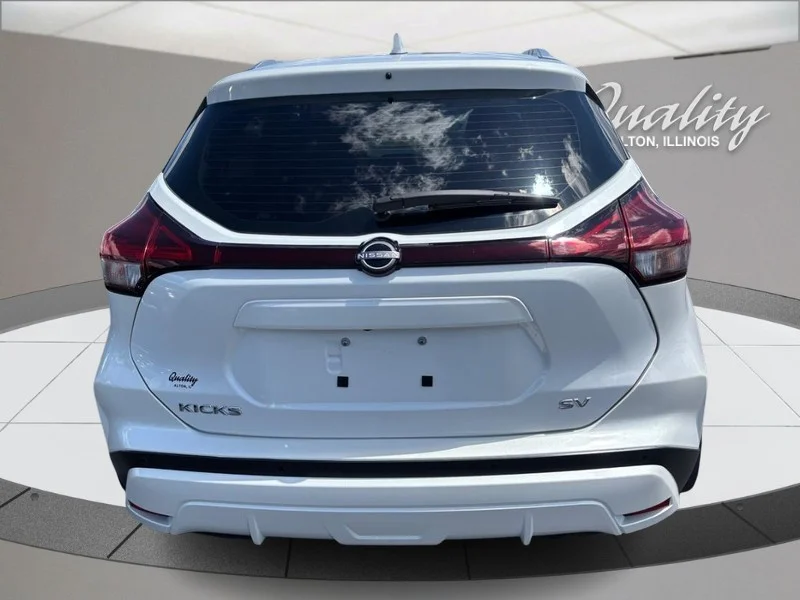 Used 2023 Aspen White Tricoat Nissan SV image 5