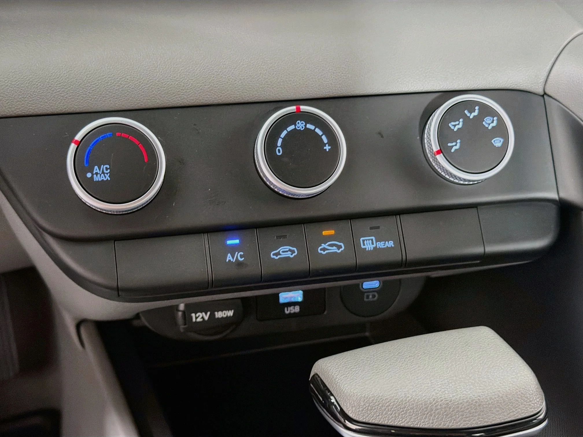 New 2026 Amazon Gray Hyundai SE image 15