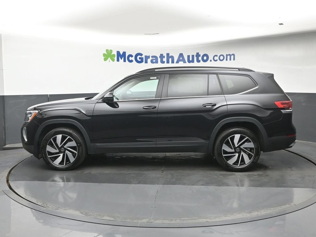 Used 2026 Black Volkswagen SE w/Technology image 24