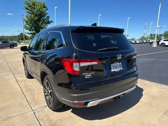 Used 2019 Black Honda Touring image 5