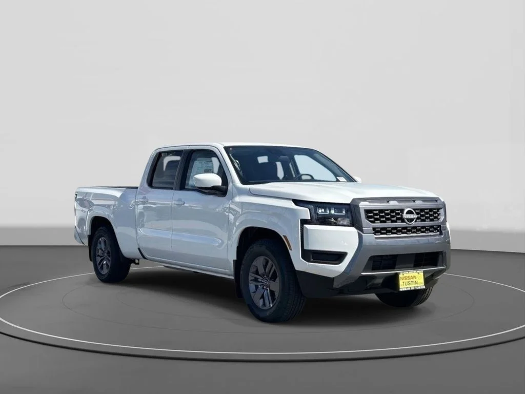 New 2026 Glacier White Nissan SV image 5