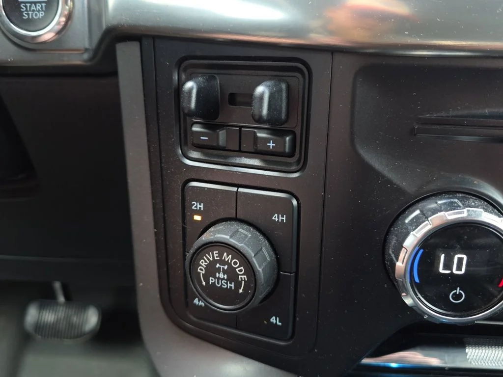 Used 2021 Gray Ford Lariat image 22