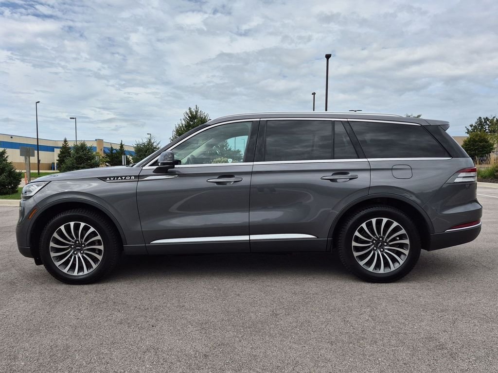 Used 2023 Gray Lincoln Standard image 4