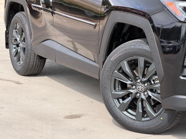 New 2026 Midnight Black Metallic Toyota XLE Premium image 2