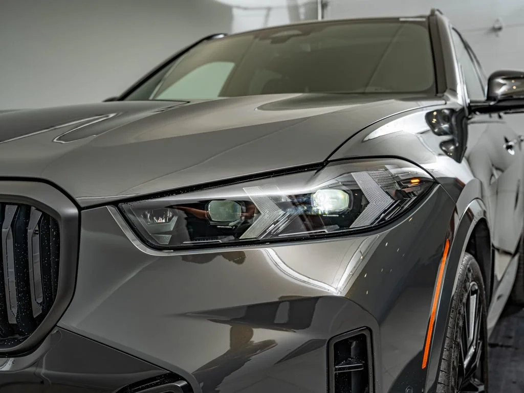 New 2026 Dravit Grey Metallic BMW xDrive40i image 13
