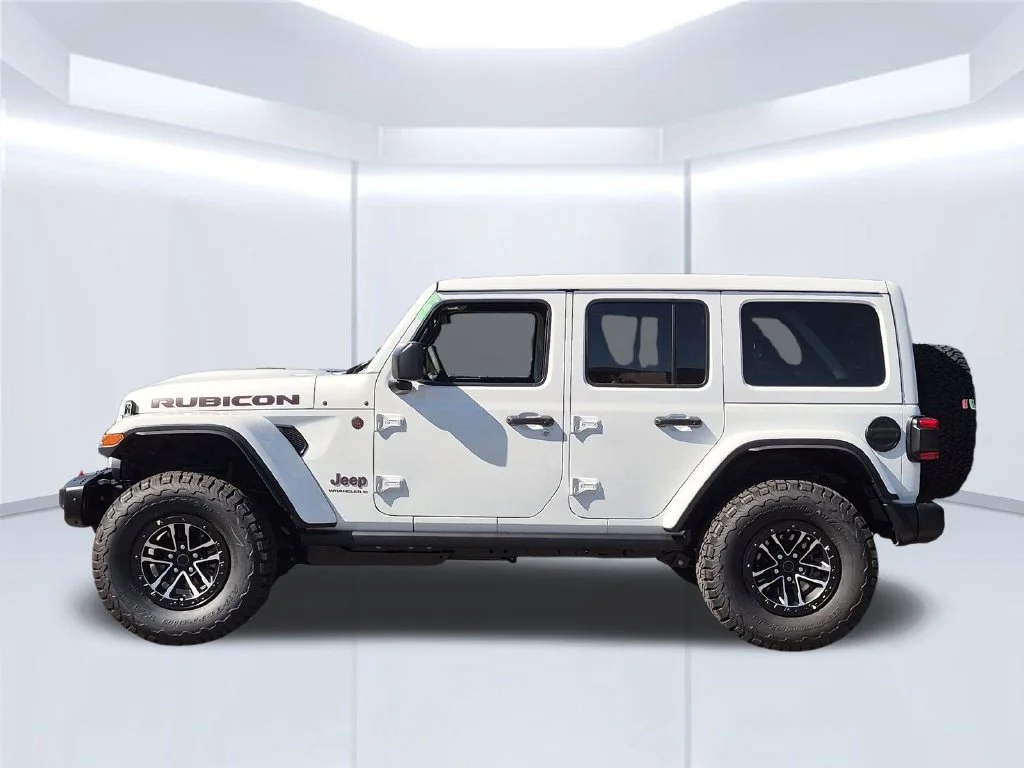 New 2027 White/off-white Jeep Rubicon X image 2