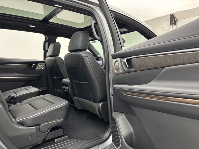 New 2026 Moonstone Gray Metallic Buick Avenir image 40