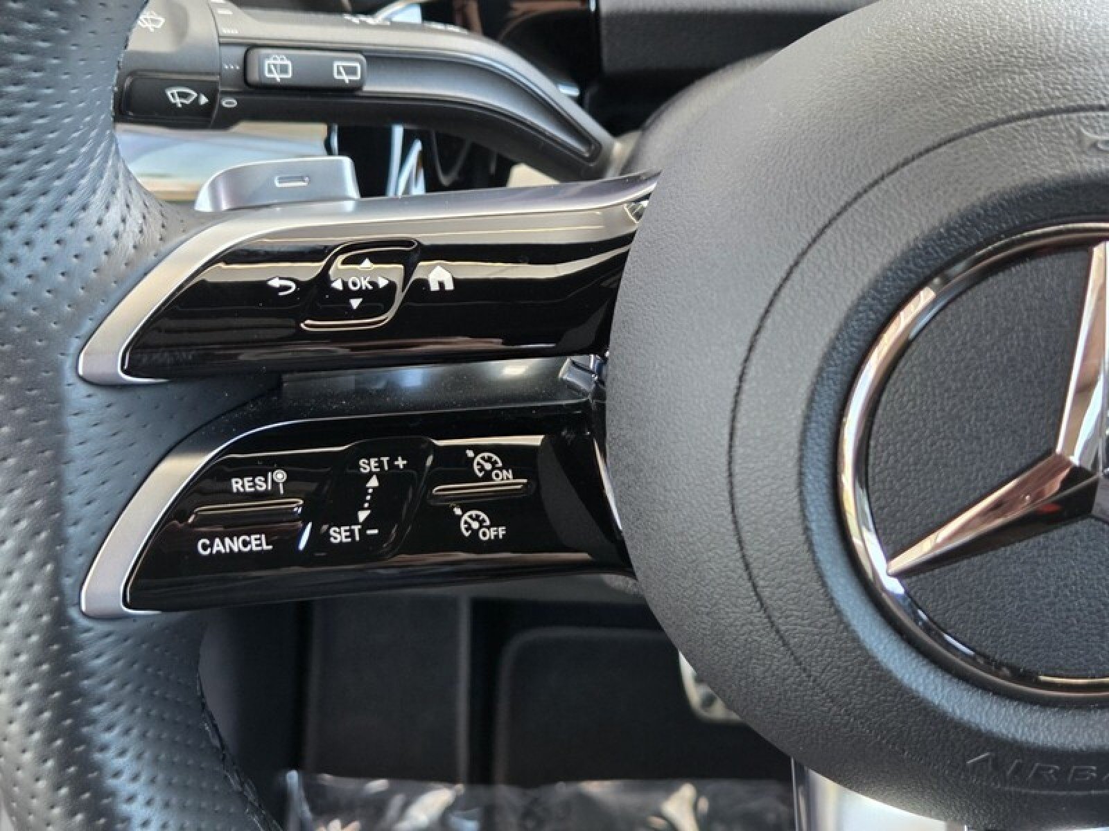 Certified Used 2026 Mountain Grey Metallic Mercedes-Benz GLA 250 image 26