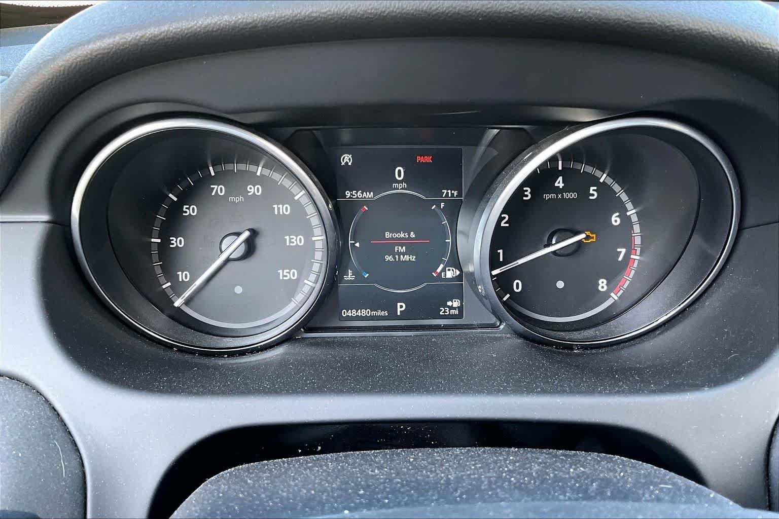 Used 2018 Fuji White Land Rover SE image 20