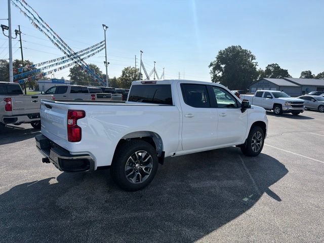 New 2026 Summit White Chevrolet LT image 10