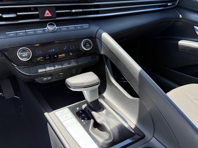 Used 2024 Gray Hyundai SEL image 13