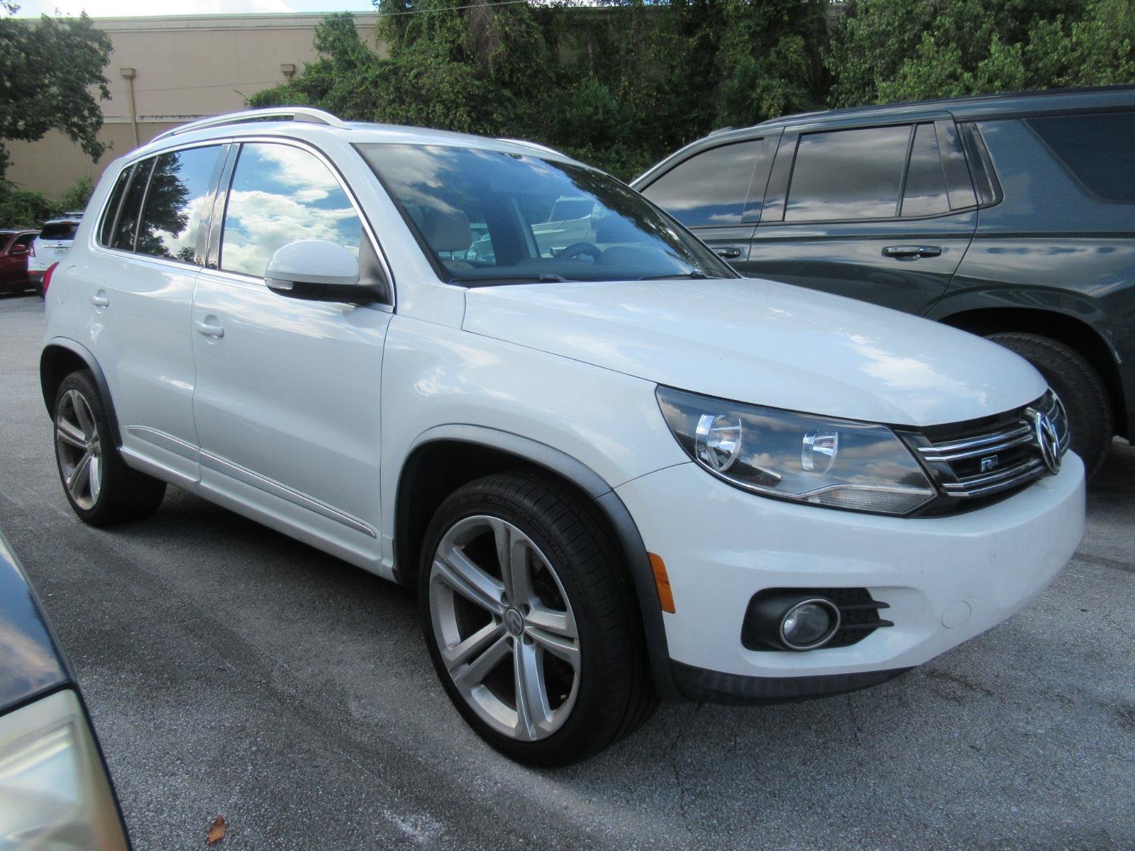 2016 Volkswagen Tiguan R-Line