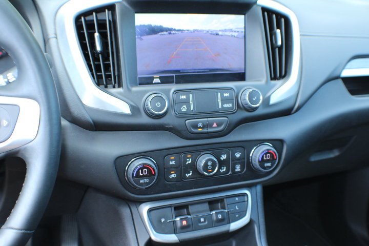 2024 GMC Terrain SLT - Photo 12