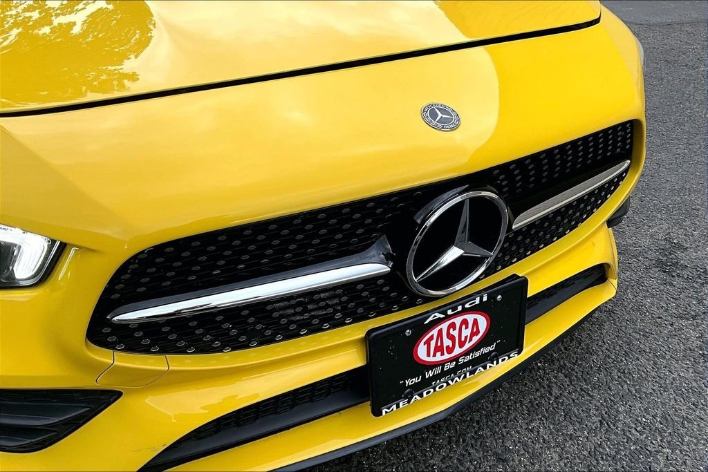 Used 2020 Yellow Mercedes-Benz CLA 250 image 33